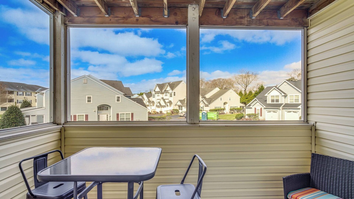 Lewes Apartment | 3 Mi to Savannah Beach: Lewes Condo w/Pool Access