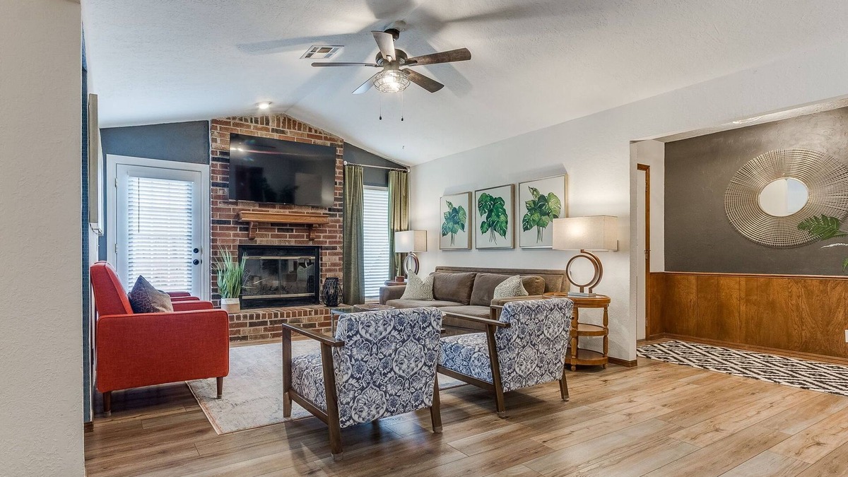 Norman House | 3 miles from OU 3 bedroom 2 bath