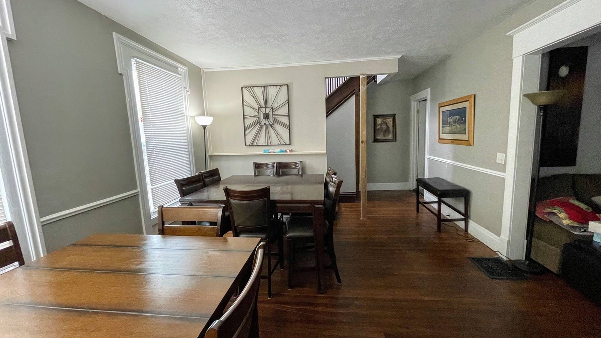 Westside Connection Other | 3 Miles to Downtown 3 Bedrooms 2 Full Baths. Kitchen, Dining & Gathering areas.