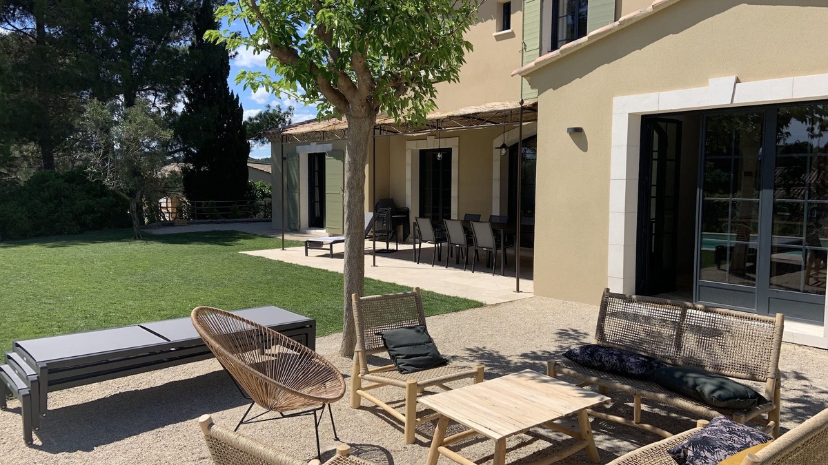 Maussane House | 3 minutes from the center (Provencal village) and shops: Mas St Olive with swimming pool