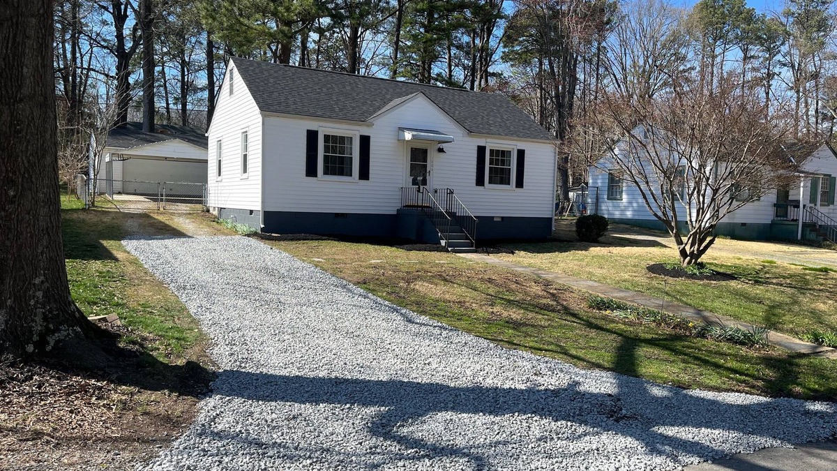 Tuckahoe House | 3 Minutes to Henrico Doctors Hospital-Close to Short Pump