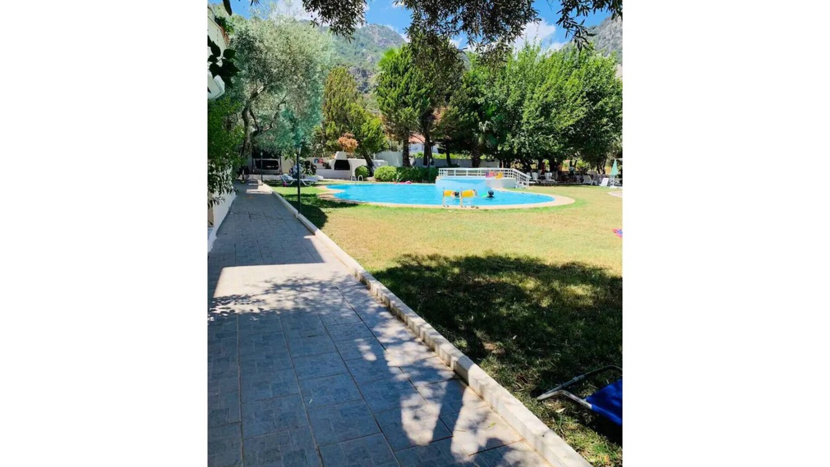 Turunc Apartment | 3 Minutes to the beach - Fully Furnished, Dedicated Work Space.