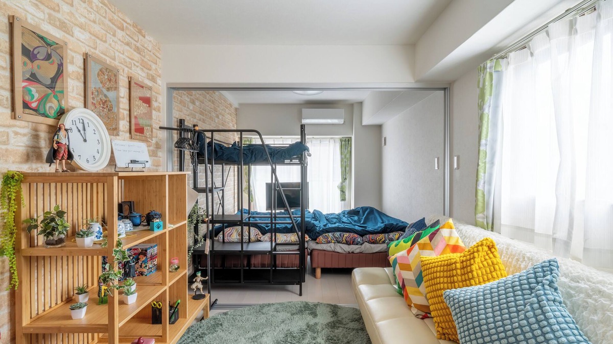 Shinsekai Apartment | 3 minutes walk from Ebisu station, 30 minutes from USJ, 10 minutes walk from Namba and Nihonbashi! 24h supermarket 2 min walk, many convenience stores, Don Quijote, Tsutenkaku Tower and other tourist attractions nearby!
