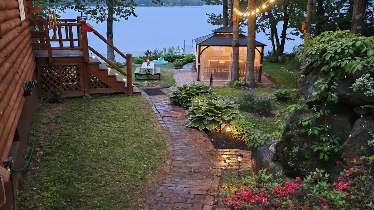 Washington House | 3 Night FALL SPECIAL best time of year to be on the lake. Fri, Sat, Sunday,
