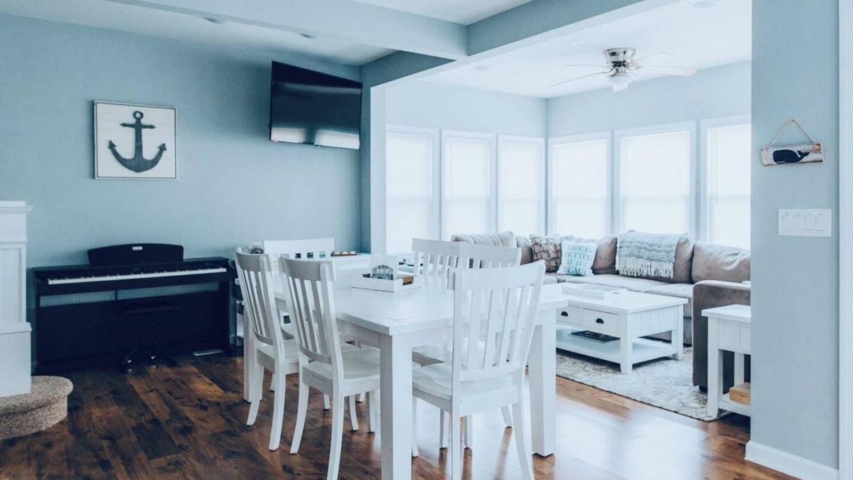 Ventnor City House | 3 Nights for the Price of 2! 4BR/3.5BA Walk to Dining Quick Uber to Casinos