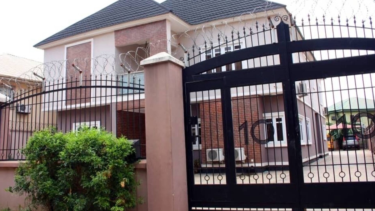 Ojokoro House | 3 out of 4 bedroom house ,located in a Safe, quiet, highly secured gated estate