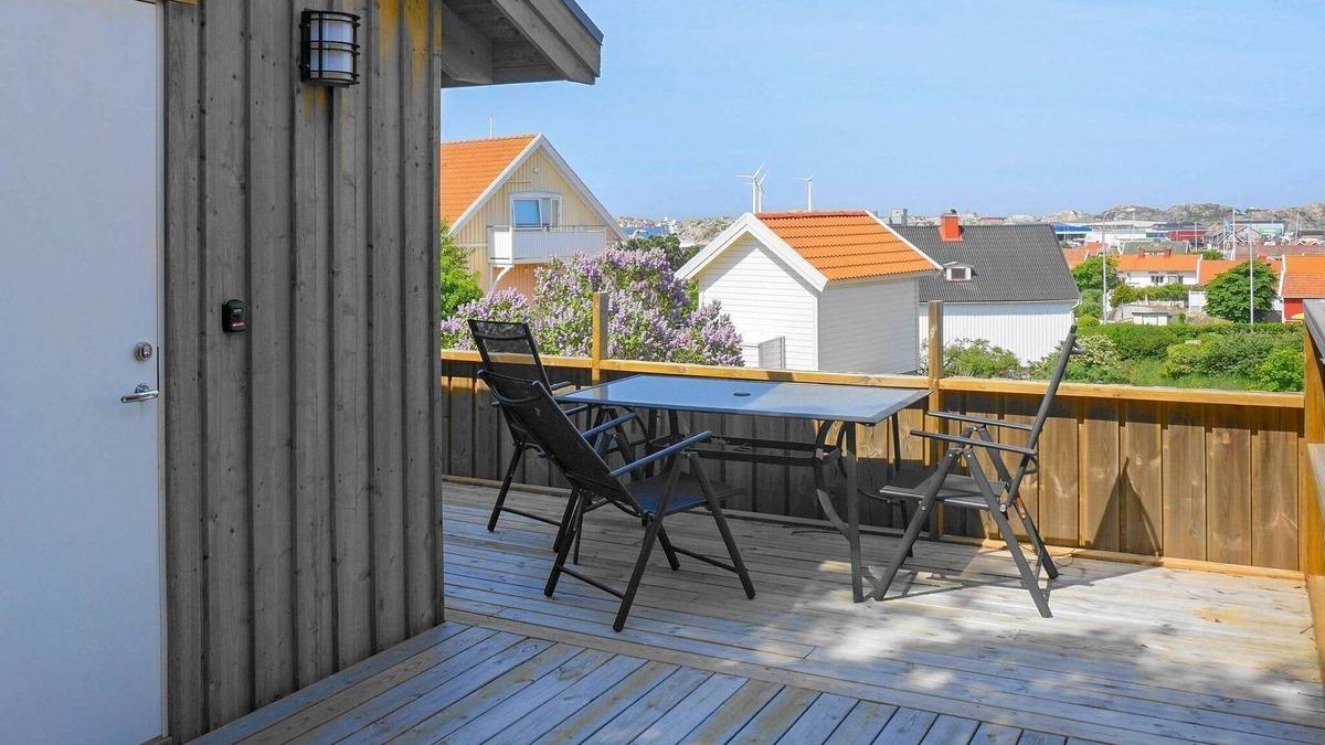 Ronnang House | 3 person holiday home in Rönnäng