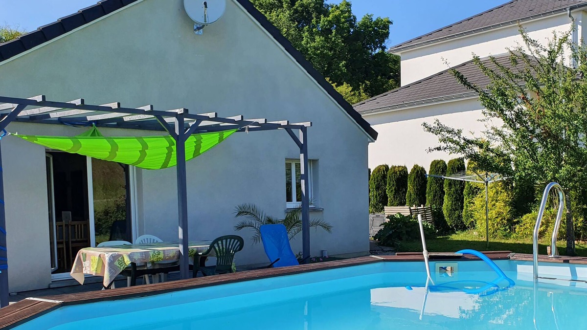 Montfaucon House | 3 private rooms in house with pool in Montfaucon