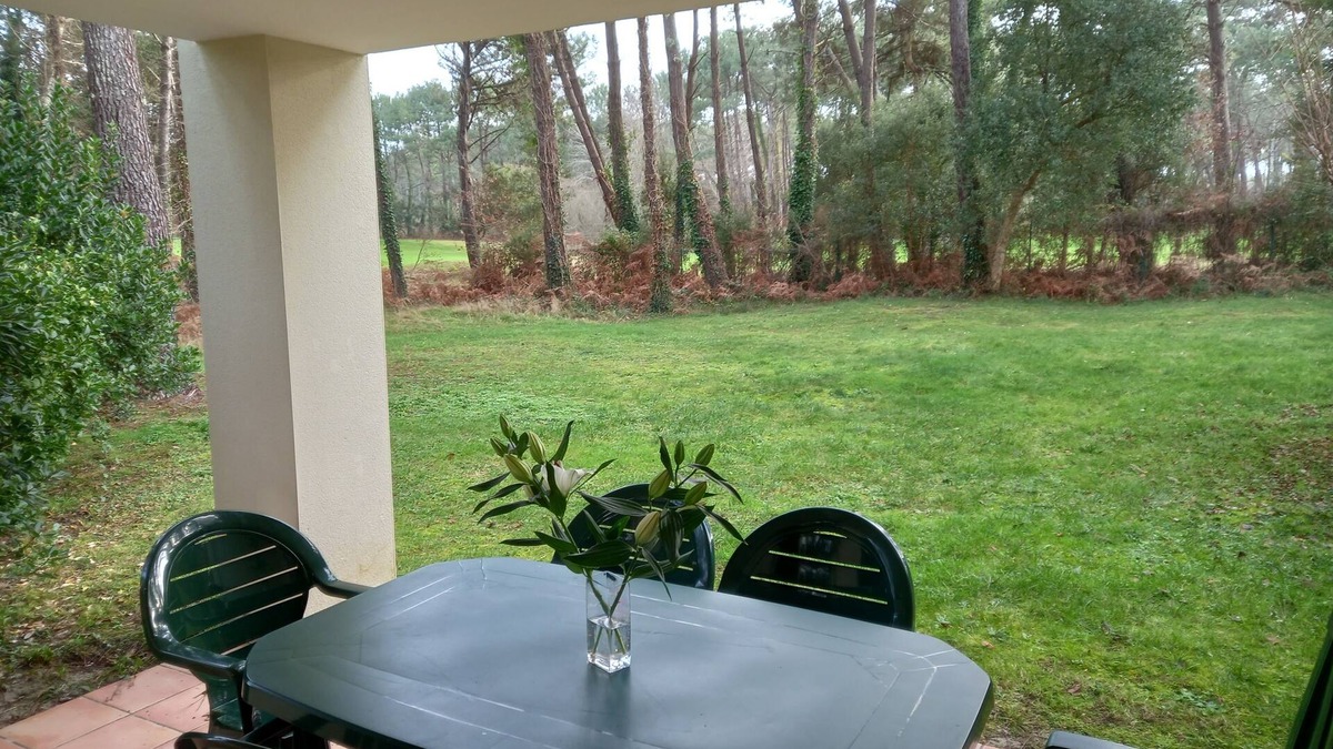 Soustons Apartment | 3-room apartment with loggia, ground floor, in a residence with swimming pool