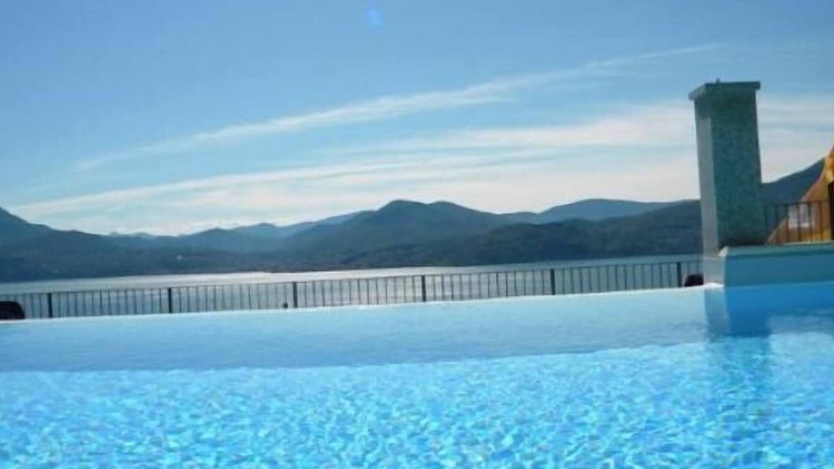 Oggebbio Apartment | 3-room apartment with panoramic pool in an architecturally charming residence