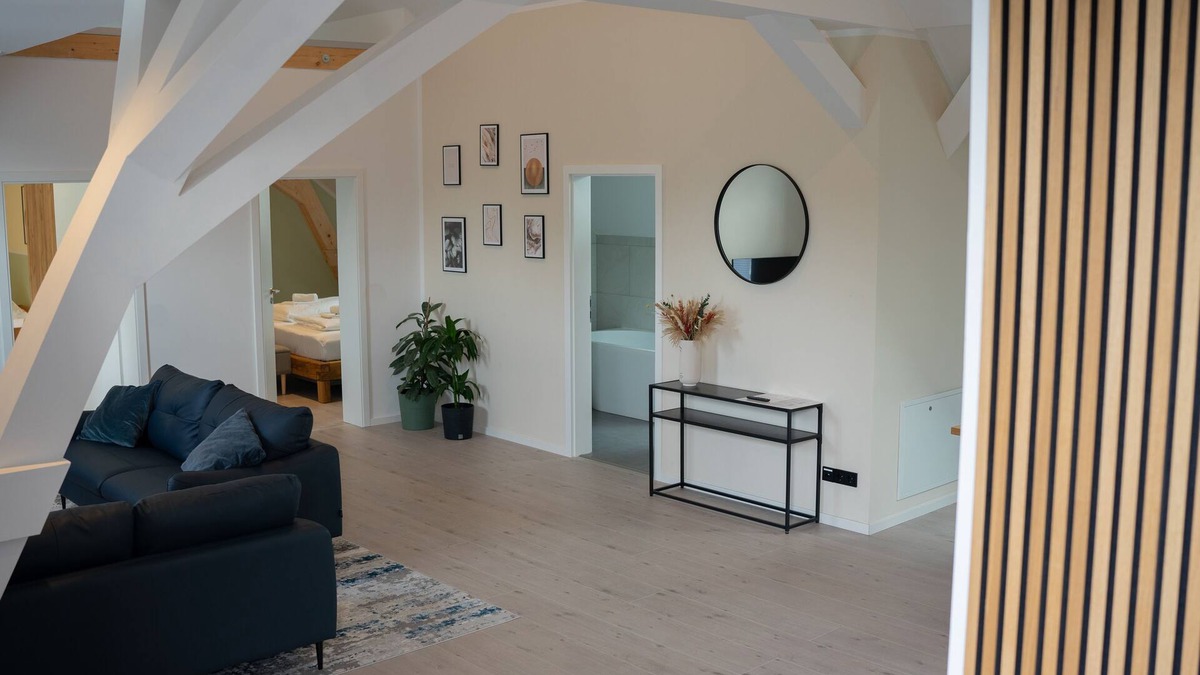 Wunsdorf Apartment | 3 room deluxe apartment by the lake