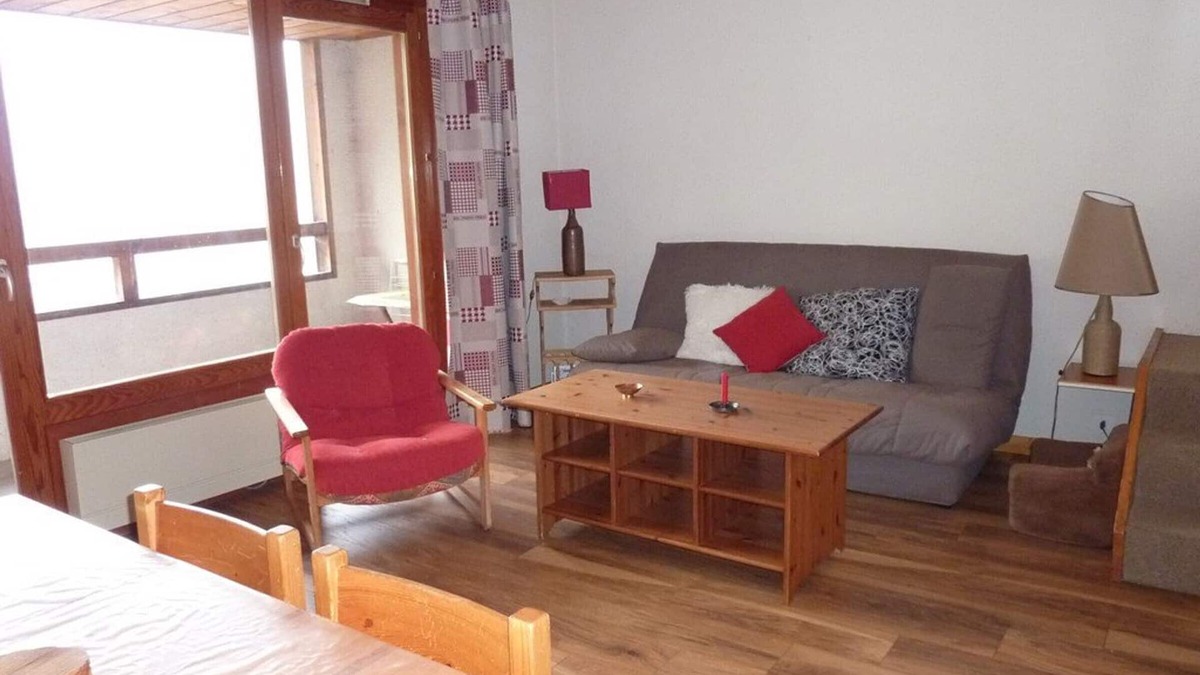 Saint-Jean-dʼAulps Apartment | 3-room duplex near slopes, pool, parking
