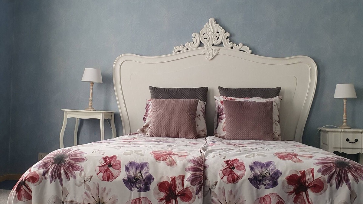 Assebroek House | 3 rooms, 2 bathrooms, near centre, free parking, free wifi, sunny garden