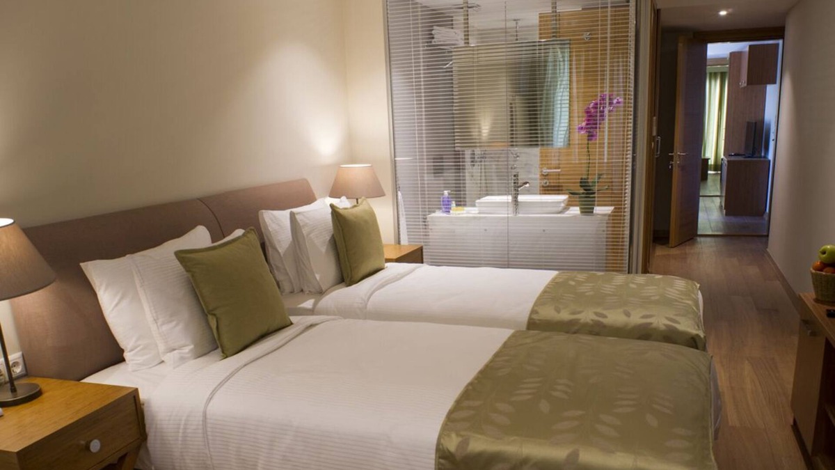 Osmanbey Apartment | 3 rooms connecting 90m2 private suites in nisantasi