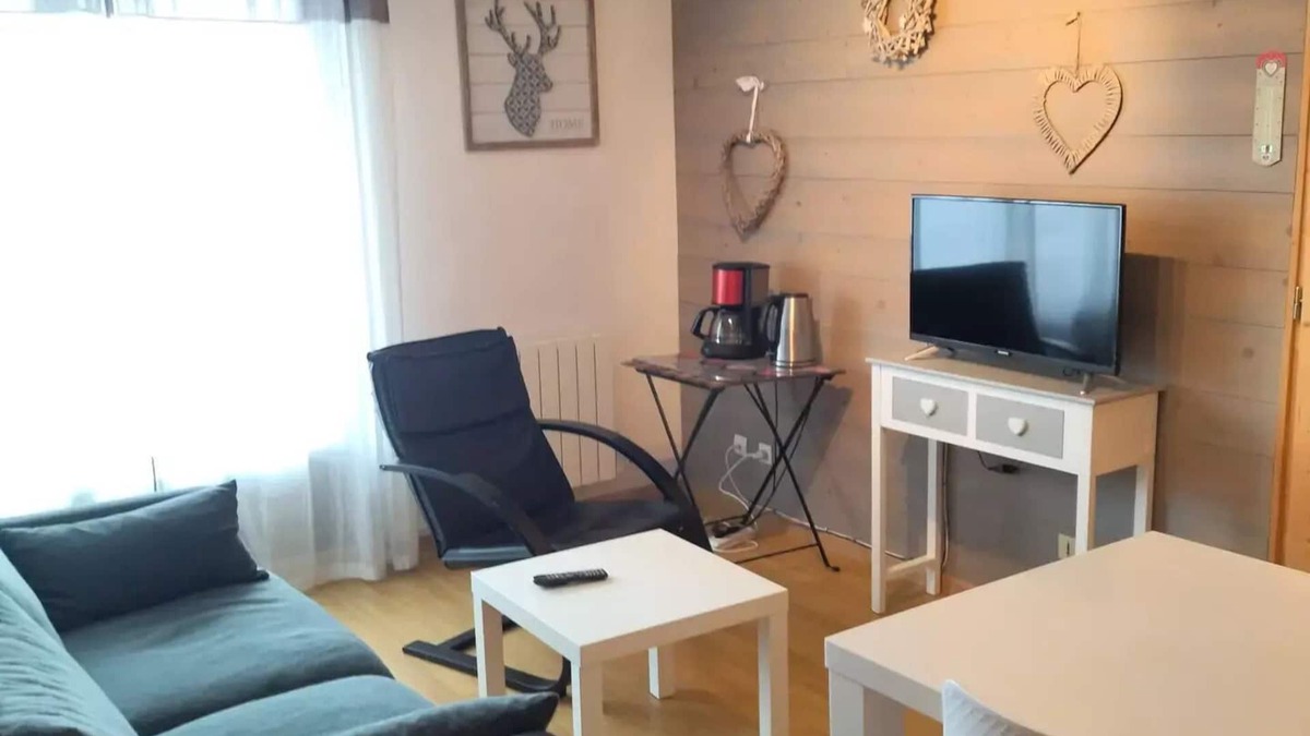 Les Adrets Apartment | 3 Rooms for 6 People