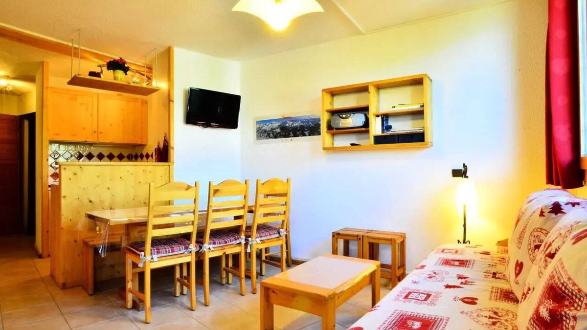 Montchavin Apartment | 3 Rooms for 7 People
