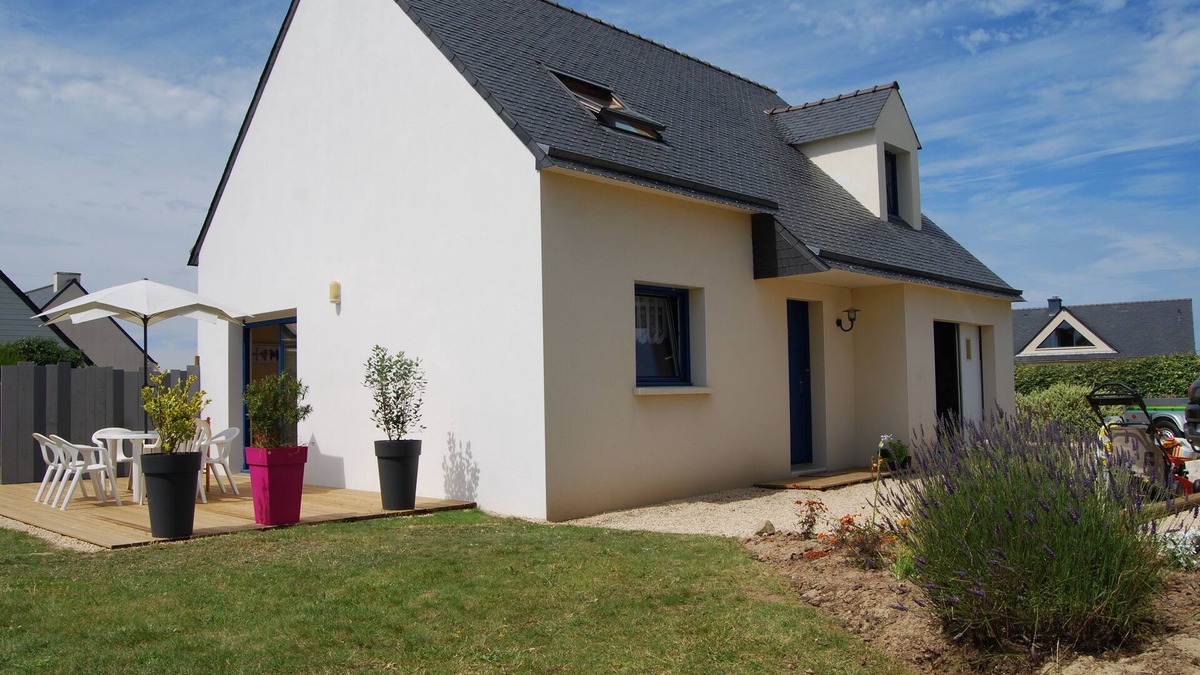 Plouneour-Brignogan-Plages House | 3 * seaside villa, 6 pers. 150 m from the beach and the GR34. Large enclosed garden