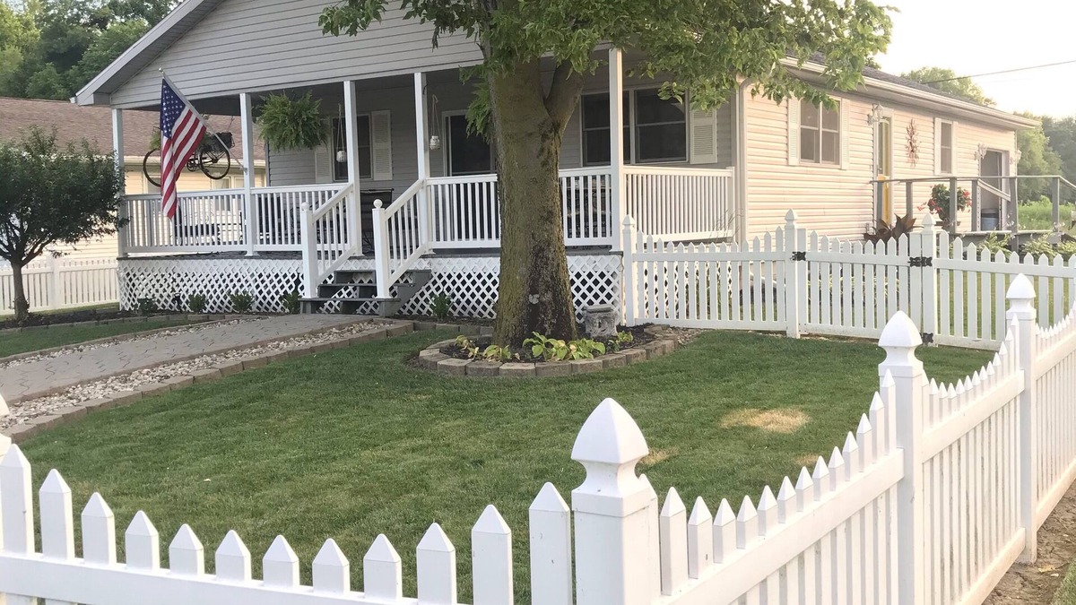 Celina House | 3 Seas Boutique Cottage on Grand Lake; Lake Access