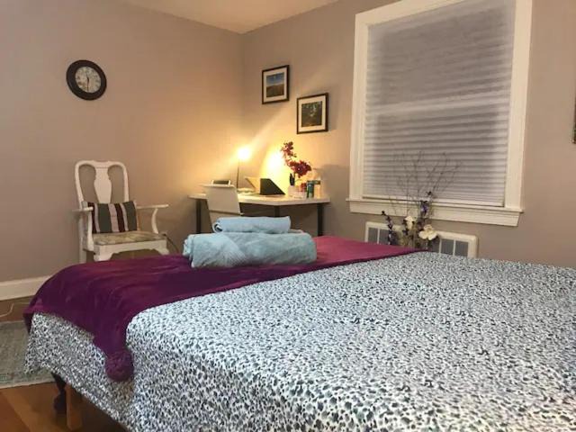 Needham House | #3 Spacious Room 6 min to Babson College!