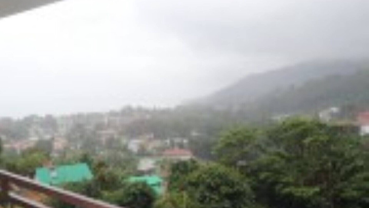 Beau Vallon Apartment | 3 spacious self catering apartments situated at Beau Vallon