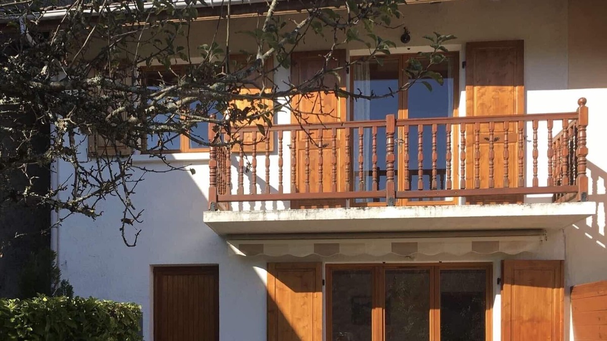 Condes House | 3-star lake view gîte