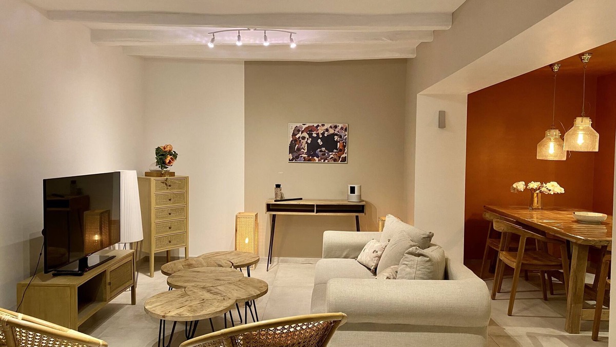 Barbery House | 3-star listed house with garden