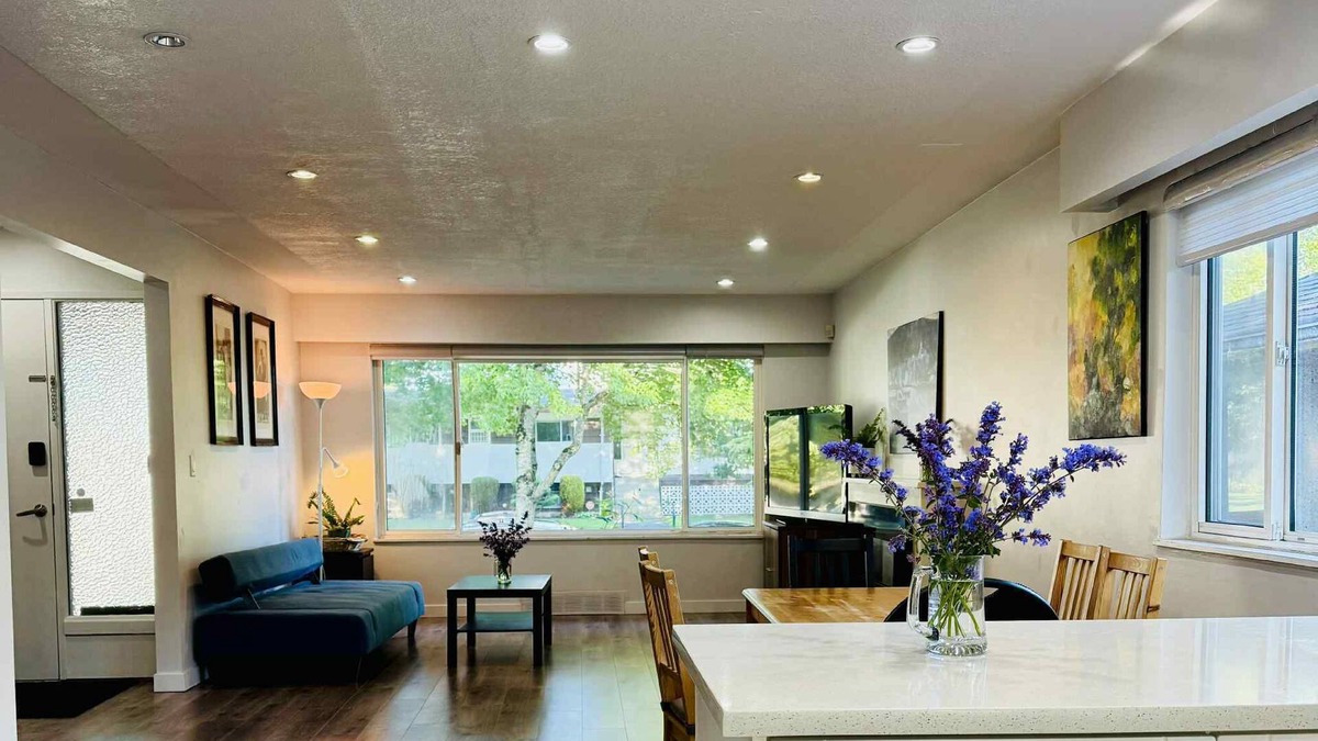 Fraserview House | 3-star Suite Central Vancouver