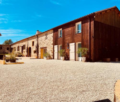 Capdrot House | 3-Star Tourism Rated Holiday 1 Bedroom Home with Aircon and Private Pool - 40 Mins from Bergerac