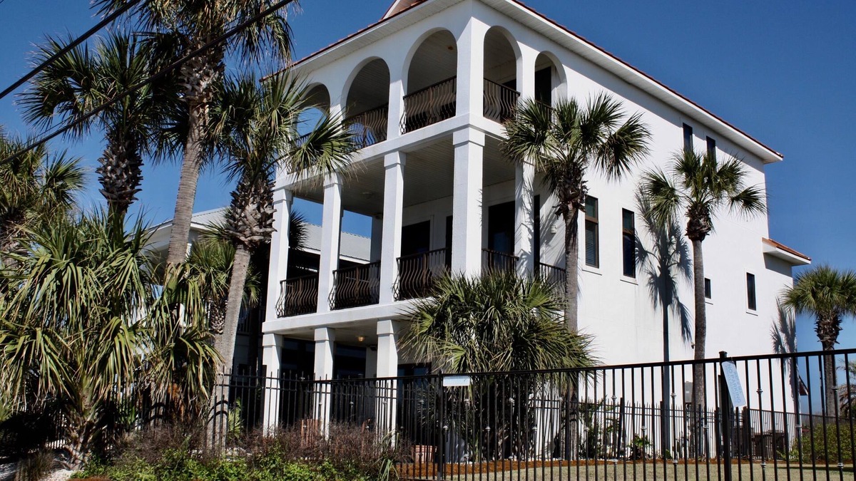 Laguna Beach House | 3 Story Gulf Front House w/Pool 2 Balconies Beach Views Free Golf Everyday!