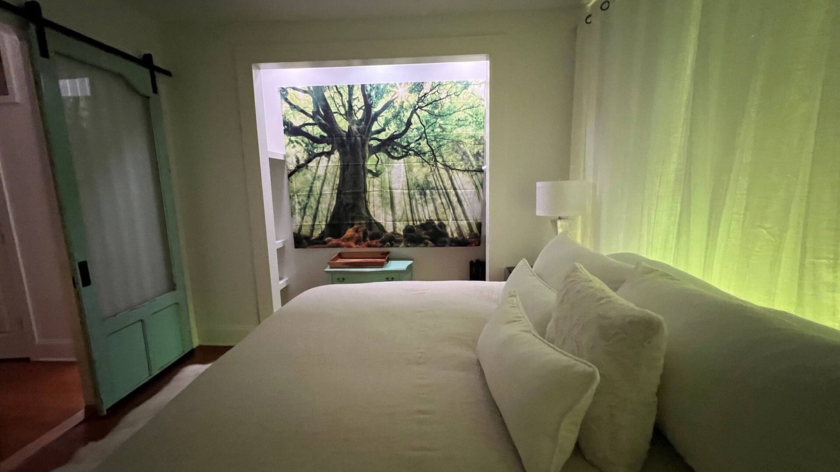 Madison House | 3-suite cottage spa (aaaah!) house—amenities galore, in historic Madison Indiana
