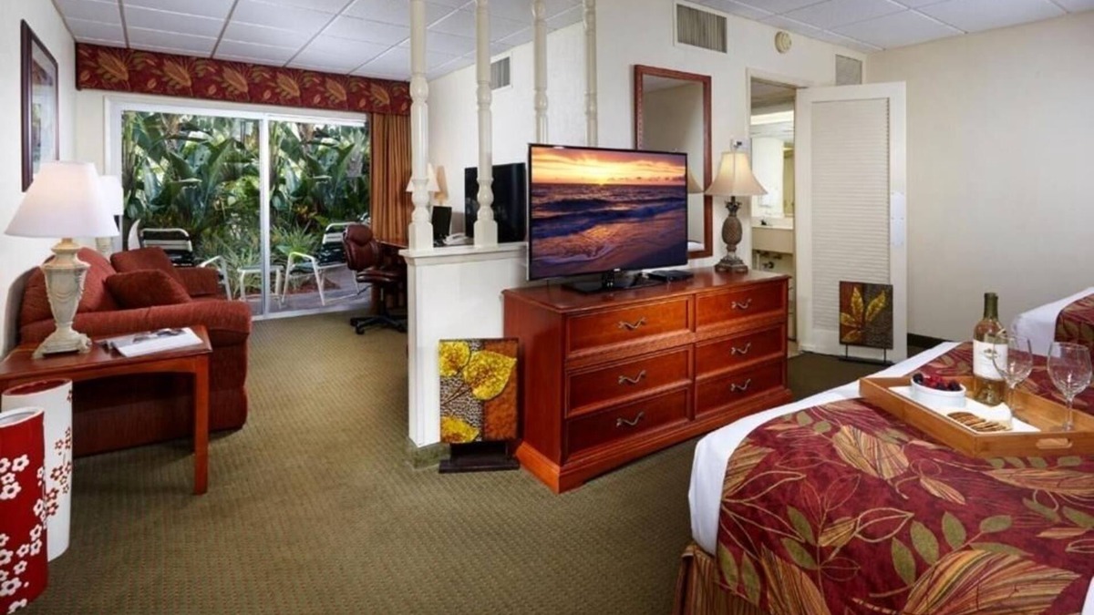 Moorings Hotel | 3 Units | Naples Location | Near Downtown & Beaches