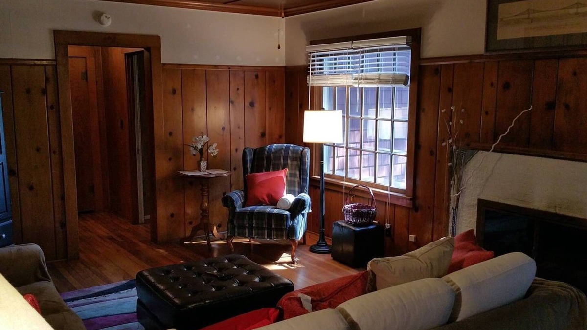 Downtown Klamath Falls House | 30+Day❤️Downtown ❤️Red Smarthouse King W/D 4KTV