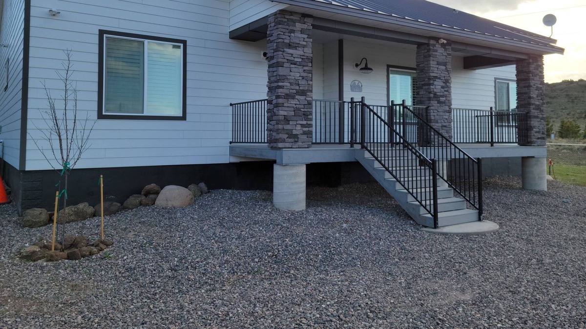 Pine Valley Cabin | 30+ day rental in Beautiful, Newly Built Cottage in Pine Valley