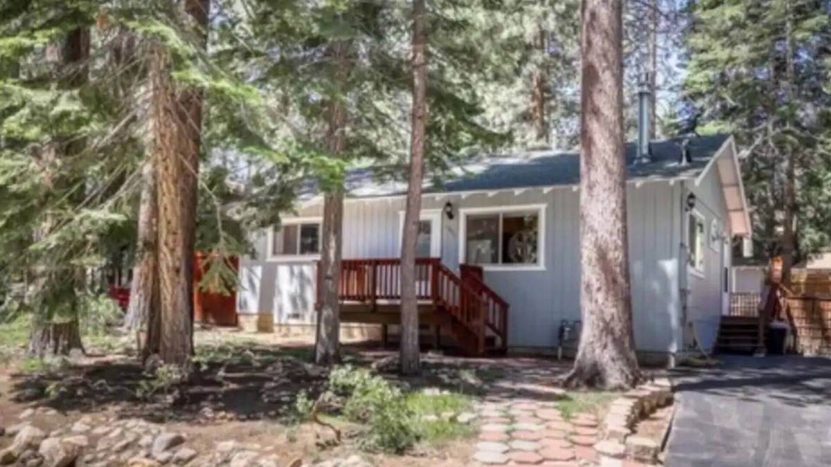 Pioneer Trail House | 30 day rental in beautiful Tahoe Paradise