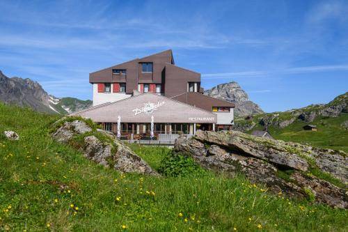 Melchsee-Frutt Hotel | 30 m² Hotel ∙ 6 guests