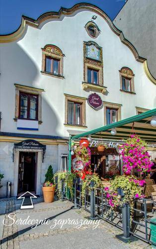 Jelenia Gora Apartment | 30 m² Serviced apartment ∙ 6 guests