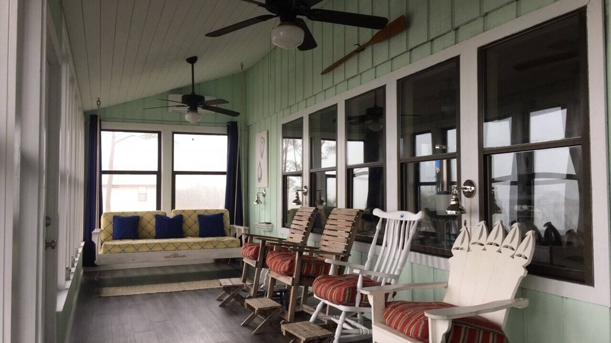 Alligator Point House | 30% Off MONTHLY RATE JANUARY + FEBRUARY 2025 Onlyn Tranquil Bayfront Getaway