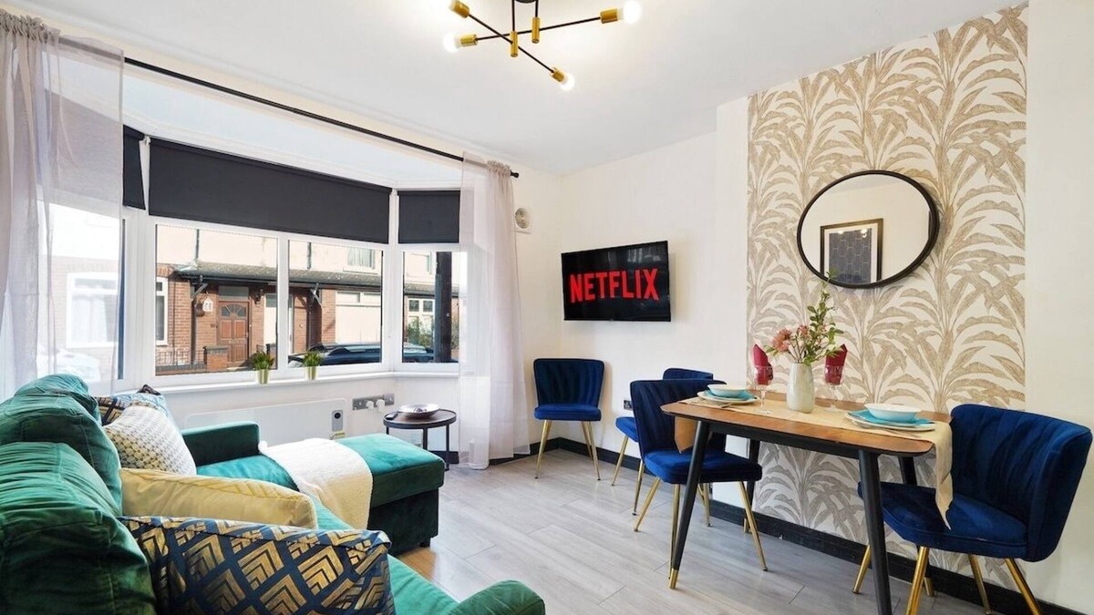Castleford Apartment | 30% off! Stylish Yorkshire Apartment - Sleeps 5