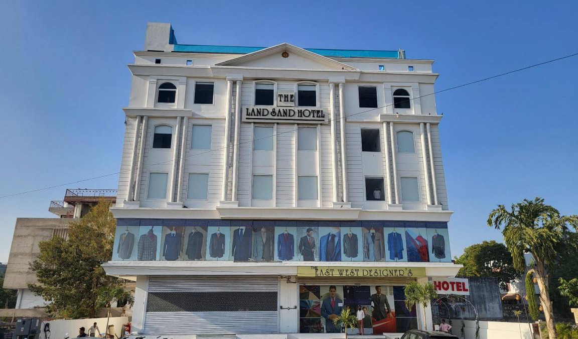 Vaishali Nagar Hotel | 300 m² Hotel ∙ 4 guests