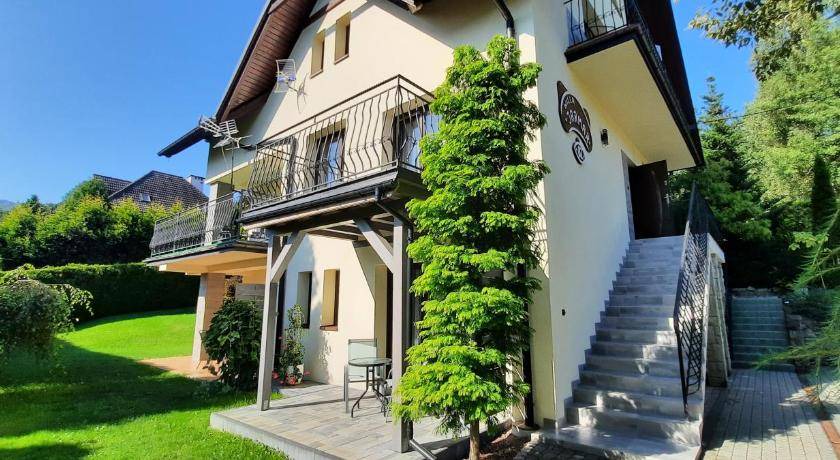 Brenna Bed & Breakfast | 300 m² Bed and breakfast ∙ 9 bedrooms ∙ 24 guests