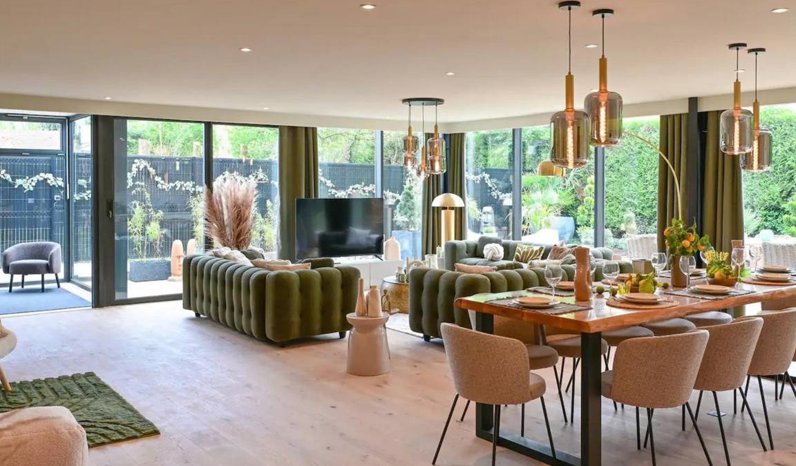 Marcq-en-Baroeul Cottage | 300 m² Cabin ∙ 6 bedrooms ∙ 12 guests