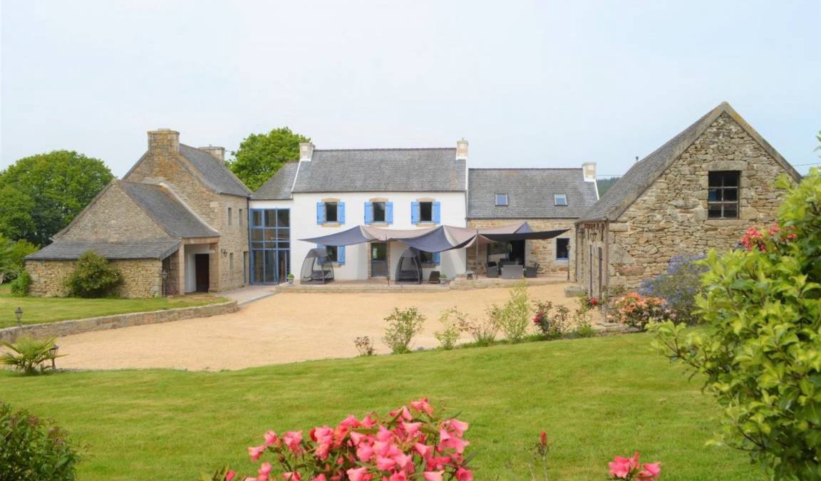 Plougonven House | 300 m² House ∙ 6 bedrooms ∙ 15 guests