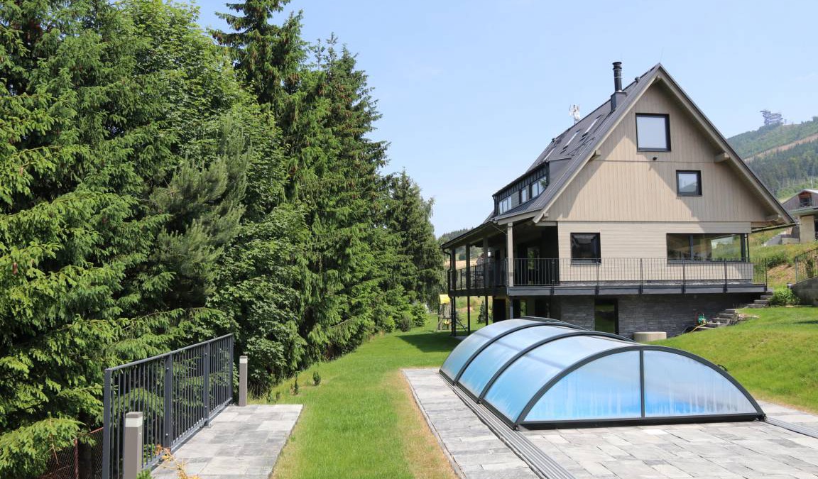 Dolni Morava Villa | 300 m² Villa ∙ 4 bedrooms ∙ 14 guests