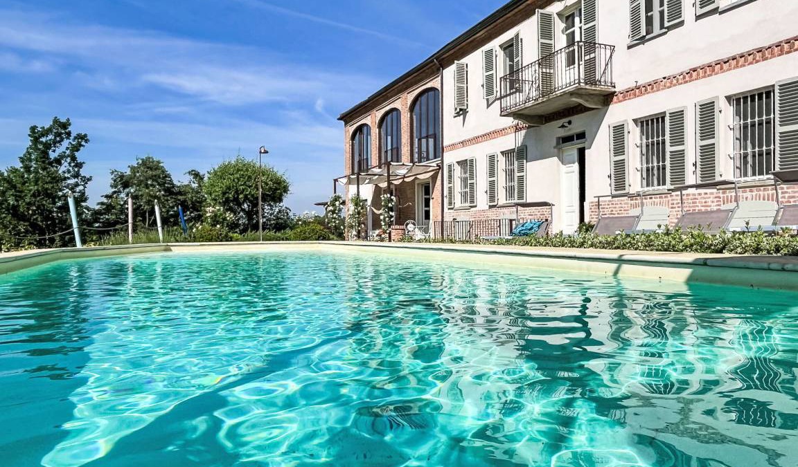 Portacomaro Villa | 300 m² Villa ∙ 5 bedrooms ∙ 10 guests