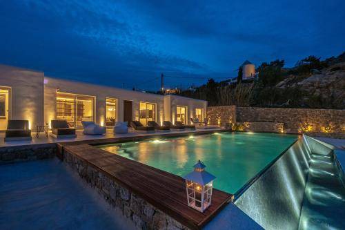 Psarou Villa | 300 m² Villa ∙ 5 bedrooms ∙ 10 guests
