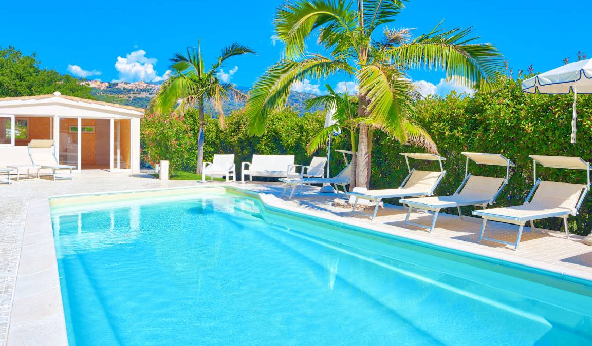 Costarainera Villa | 300 m² Villa ∙ 7 bedrooms ∙ 16 guests