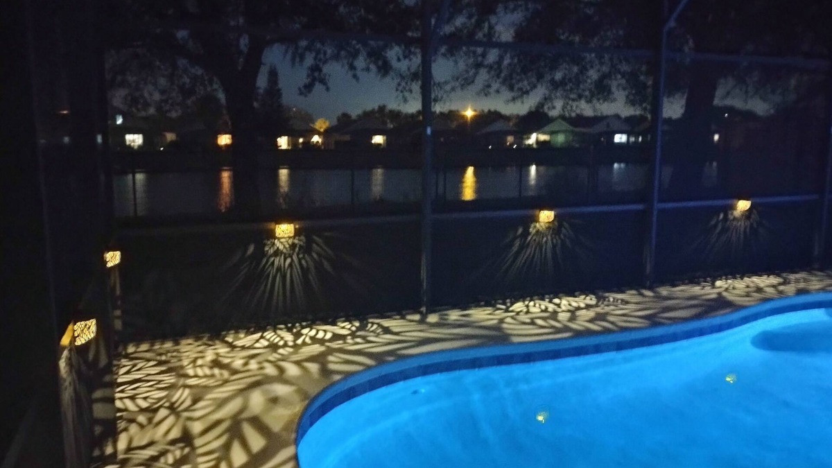 Sunrise Lakes House | 3000 sf fully fenced luxury waterfront home, private pool 15 min. from Disney!