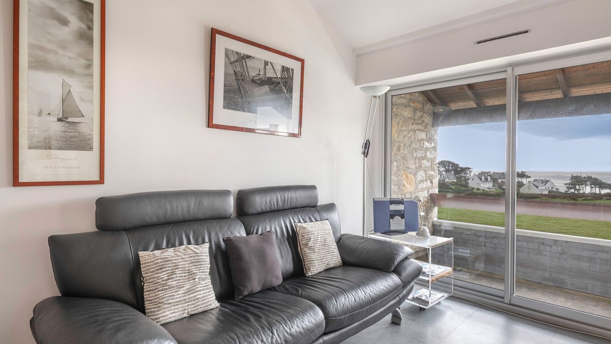 Saint-Gildas-de-Rhuys Apartment | 300m from the beach, 2 adults - 2 children