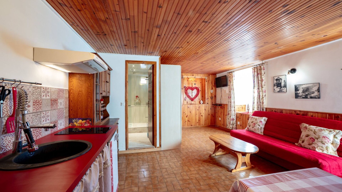 Saint-Martin-Vesubie Apartment | 300m from the heart of the village, studio, 25m², new, quiet, great view