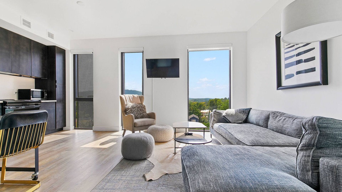 Starr Hill Apartment | 301 West Main | 1 Bed, 1 Bath